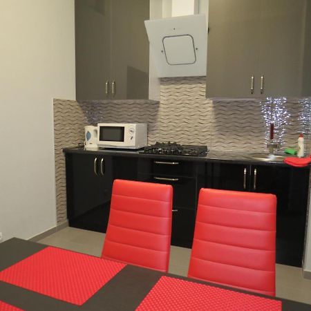 Three Rooms Apartment Tbilisi Buitenkant foto