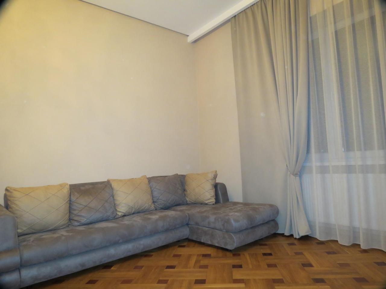 Three Rooms Apartment Tbilisi Buitenkant foto