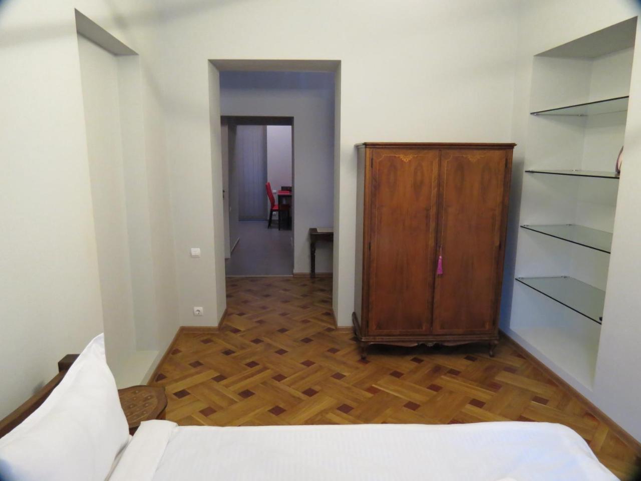 Three Rooms Apartment Tbilisi Buitenkant foto