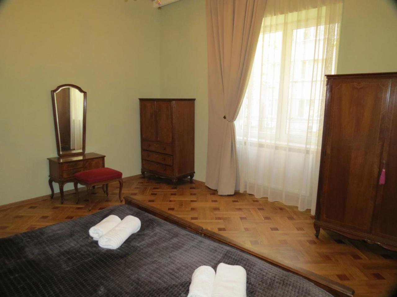 Three Rooms Apartment Tbilisi Buitenkant foto