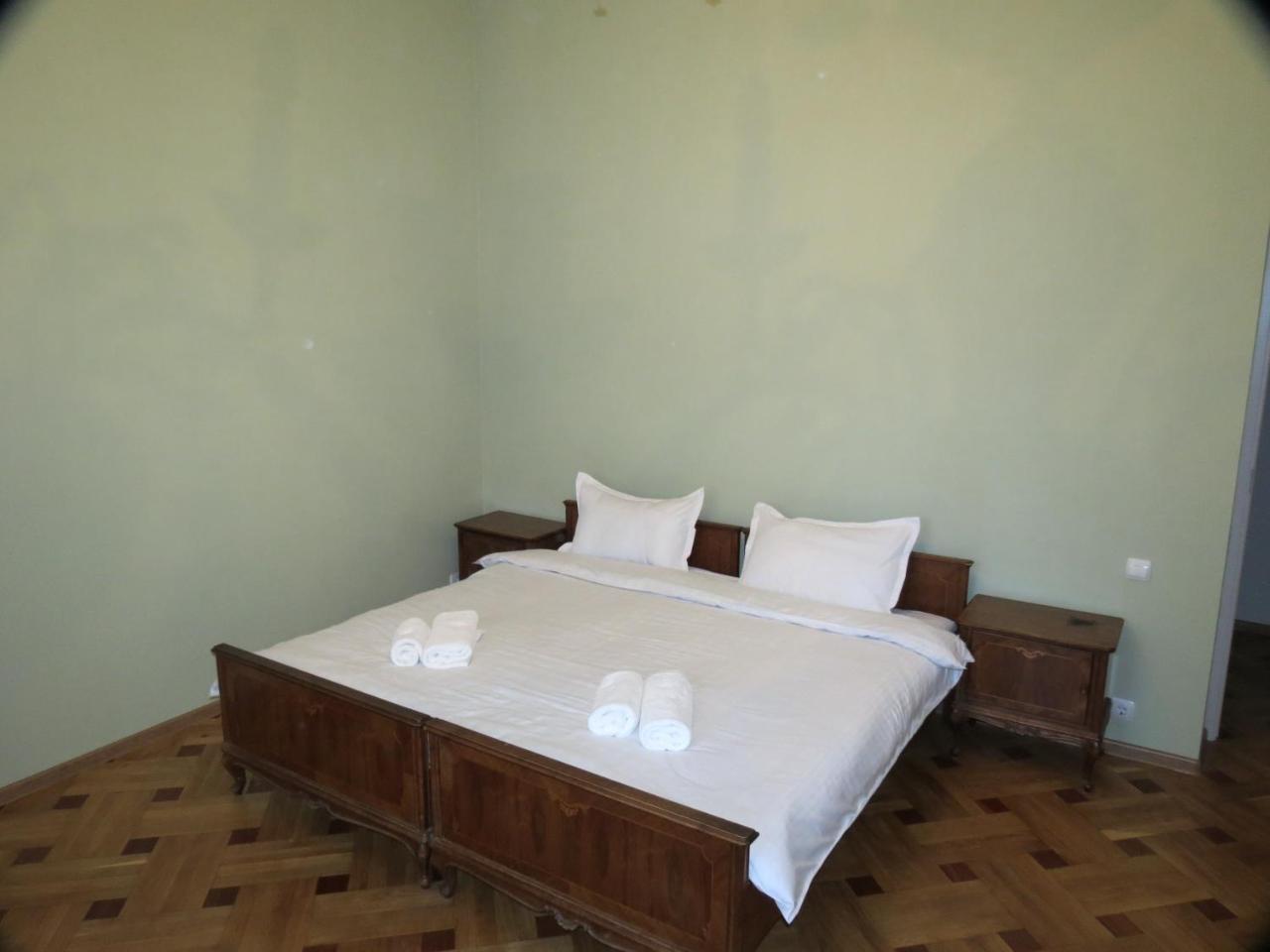 Three Rooms Apartment Tbilisi Buitenkant foto