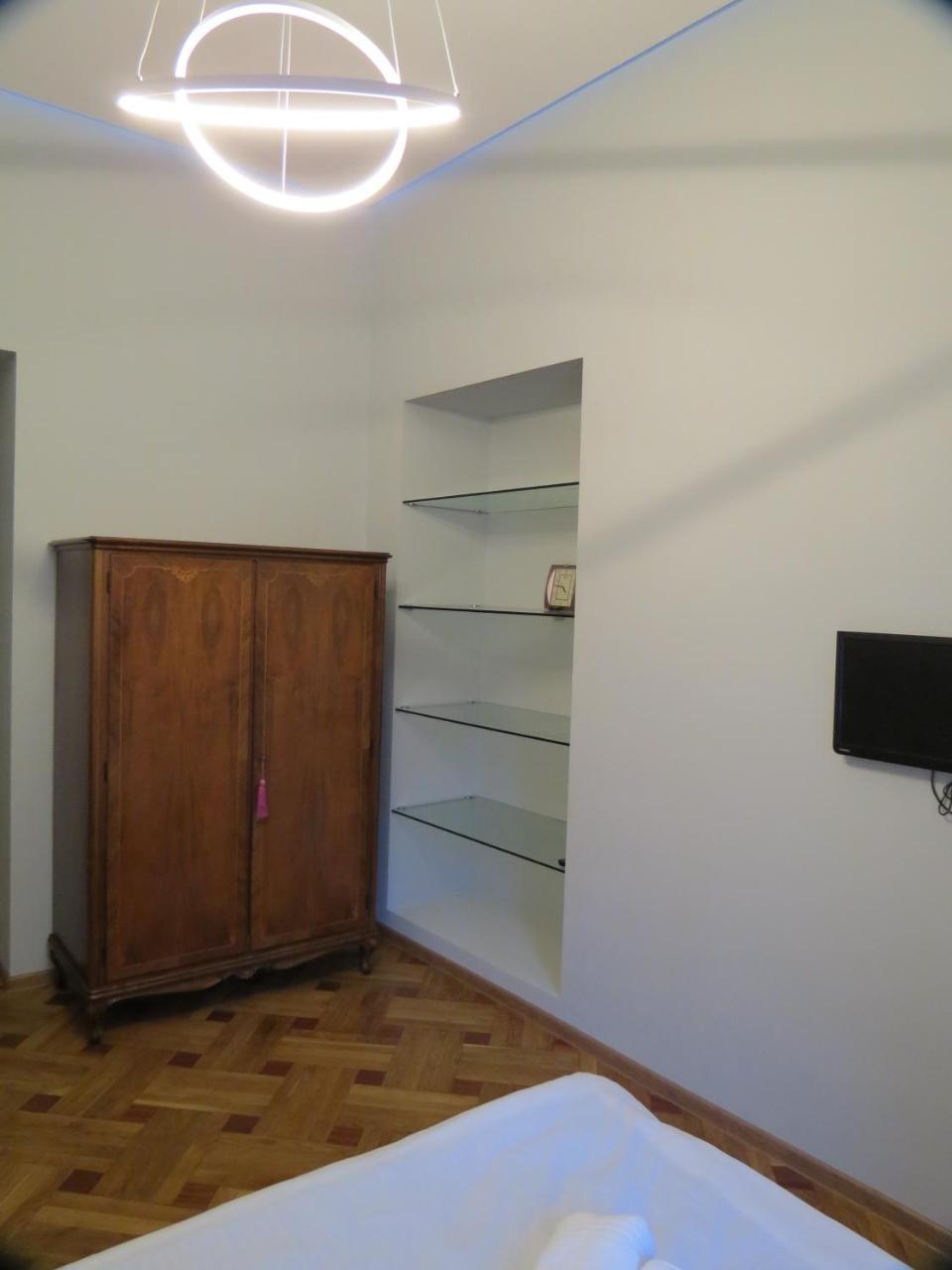 Three Rooms Apartment Tbilisi Buitenkant foto
